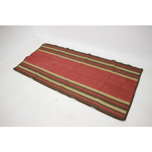 Good original condition with minor signs of use - Item has been cleaned - Height: 0.5 cm.