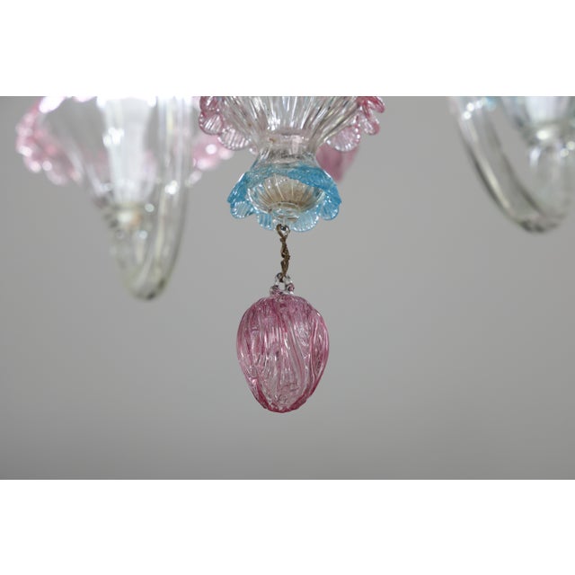 1980s "Amsterdam" Large Size Vintage Pink and Blue Tulip Murano Glas Chandelier, 1970s For Sale - Image 5 of 14
