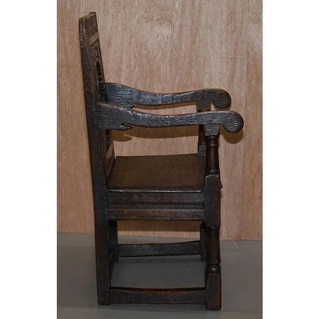 Wood 17th Century English Charles I Oak Wainscot Armchair For Sale - Image 7 of 12