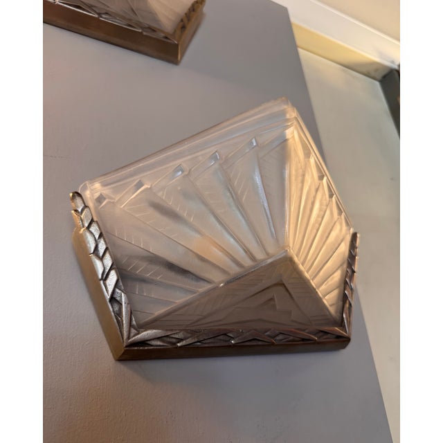 Art Deco Wall Lights in Pressed Glass and Nickel-Plated Bronze, Set of 2 For Sale - Image 17 of 18