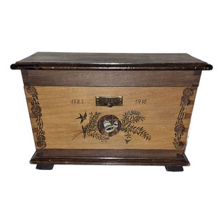 Antique Handmade German Lidded Chest in Stained and Colored Maple Wood, 1910 For Sale