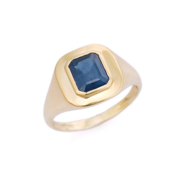 Vintage-Inspired 14k Gold Blue Sapphire Ring Size 5 For Sale - Image 4 of 14