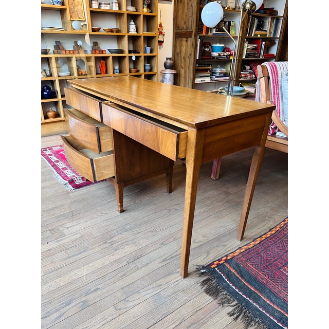 Mid 20th Century Vintage Mid Century Modern Dixie Desk or Vanity Dresser For Sale - Image 5 of 13