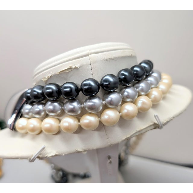 Les Bernard Vintage 1980s Signed Les Bernard 3-Strand Faux-Pearl Necklace For Sale - Image 4 of 11