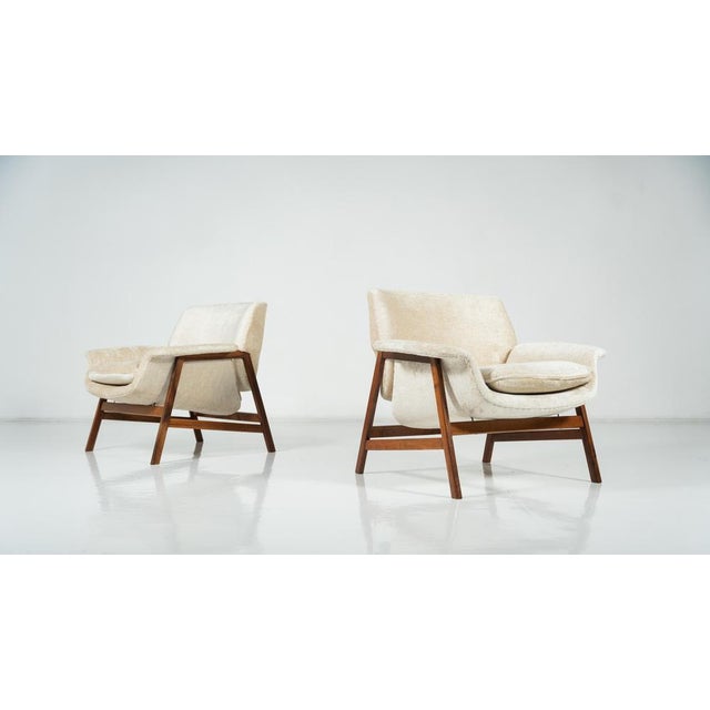 Model 849 Armchairs attributed to Gianfranco Frattini for Cassina, 1960s, Set of 2 For Sale - Image 6 of 18