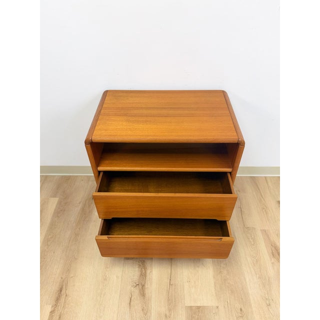 MCM Teak Rolling Tv Stand Cart Two Drawers Danish Modern Vintage For Sale In Tampa - Image 6 of 14