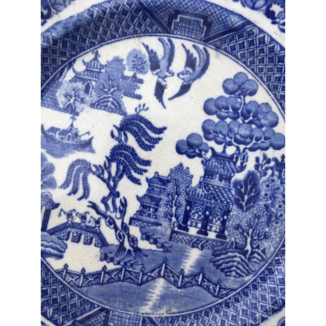Early 19th Century Blue & White Willow Pattern Plate For Sale - Image 4 of 11