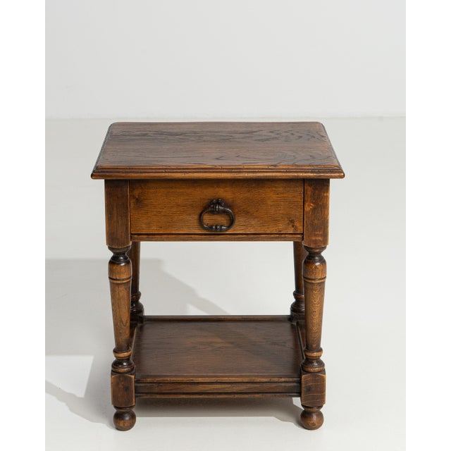 Oak Side Table In Original Patina For Sale In Greensboro - Image 6 of 11
