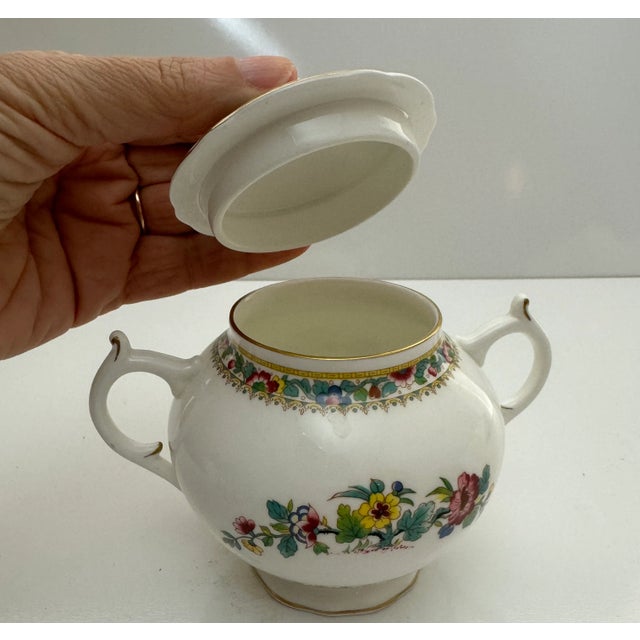 Beautiful vintage set of Coalport “Ming Rose” china. With lid Manufactured from 1970 - 1993. Made in England used but in...