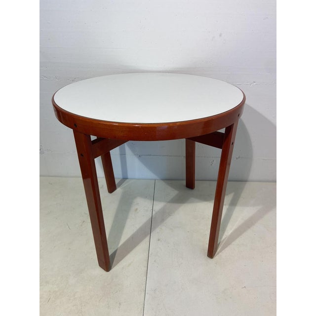1970s Italian Red Lacquered Wooden Breakfast Table and Chairs by Gianfranco Frattini, 1975, Set of 5 For Sale - Image 5 of 16