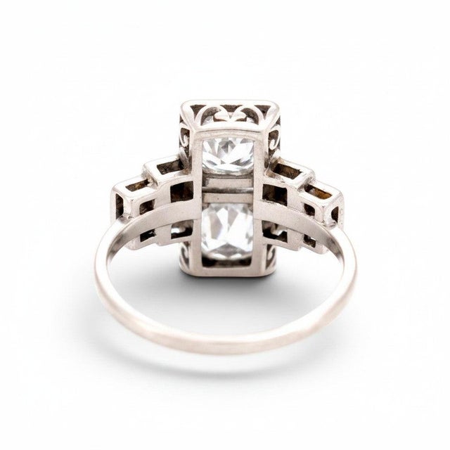 Antique Art Deco Platinum "Toi Et Moi" Old-Cut Diamond Ring, Size 6.75 For Sale - Image 6 of 7