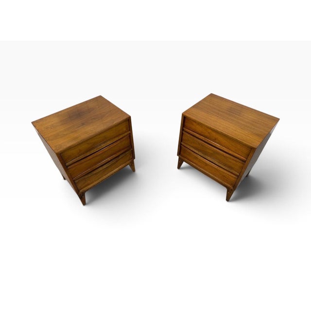 1960s Mid-Century Modern 3-Drawer Walnut Nightstands - Set of 2 For Sale - Image 5 of 9
