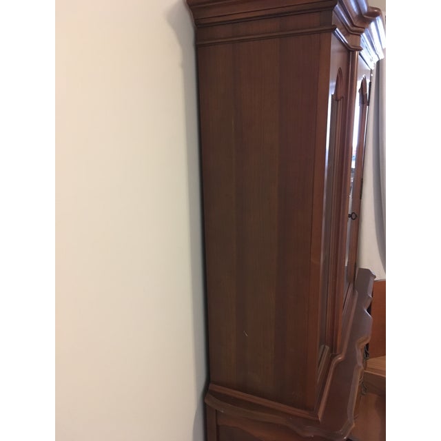 This storage cabinet (hutch) looks just like something out of the Beauty and the Beast Disney movie. With beautiful lines,...