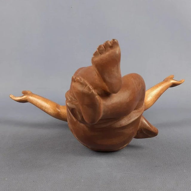 1950s Handcrafted Carved Wood Sculpture of a Child, Italy, 20th Century For Sale - Image 5 of 18