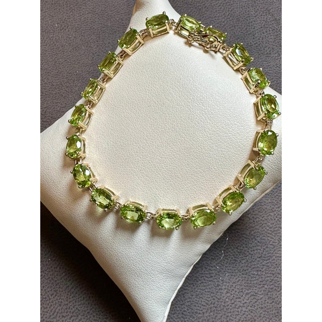 15 Carat Genuine Natural Pear Shape Peridot Tennis Bracelet 14 Karat yellow gold For Sale - Image 13 of 18