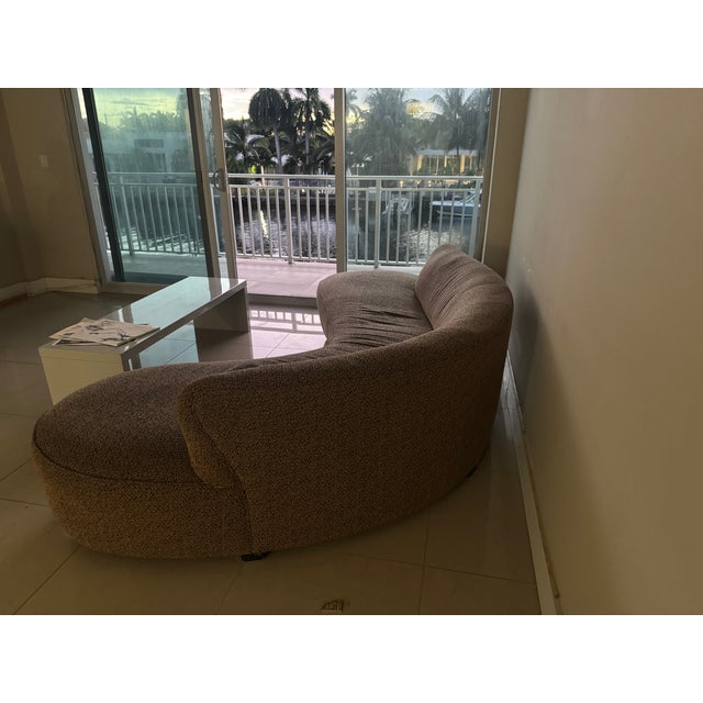 Vladimir Kagan Mid 20th Century Original Vladimir Kagan Serpentine Sofa – Iconic Mid-Century Modern Design For Sale - Image 4 of 4