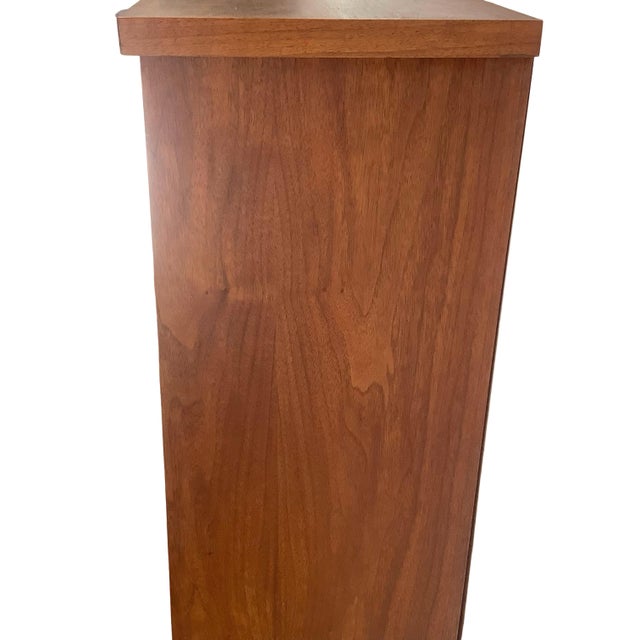 Vintage Mid-Century Modern Walnut Hutch Cabinet With Open Display Shelving For Sale - Image 13 of 18