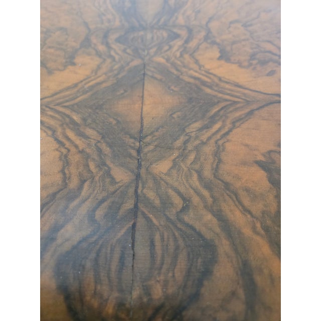 Early 20th Century Victorian Walnut Burl Loo Table For Sale - Image 4 of 6