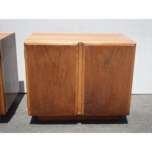 Pair Vintage Mid Century Modern Brown Lane Furniture Nightstands For Sale In Los Angeles - Image 6 of 12