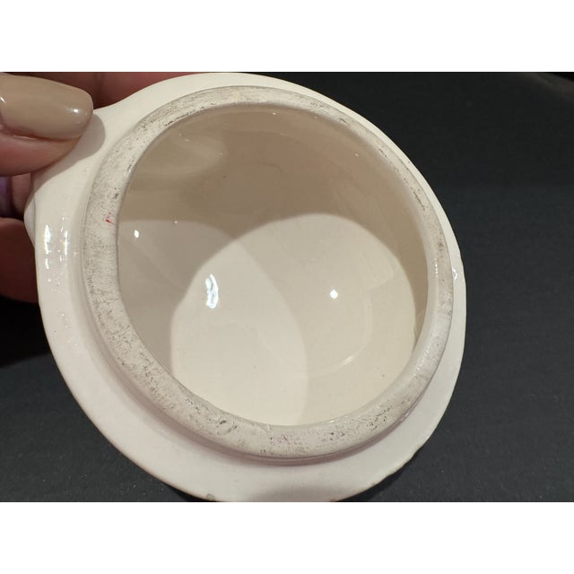 American Tiffany & Co White Porcelain Sleeping Cat Trinket Box Signed 1977 Ring Dish For Sale - Image 3 of 7