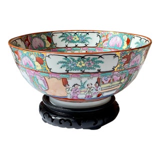 Vintage Chinese Rose Medallion / Rose Famille 10” Pedestal Bowl With Rosewood Stand For Sale
