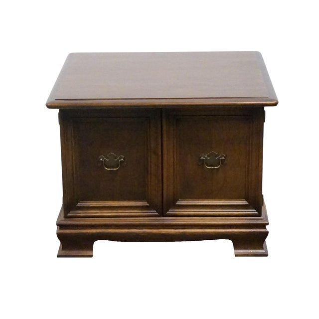 American Ethan Allen Heirloom Nutmeg Maple 27" Square Accent Storage End Table 10-8653 For Sale - Image 3 of 12