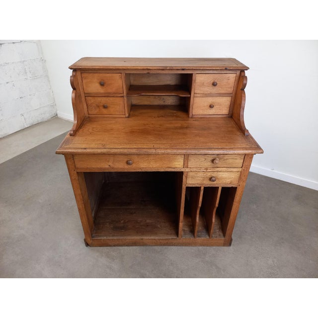 Former Hotel Reception Desk, in Very Good conditions. Designed before 1890