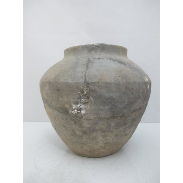 Rustic Chinese Earthenware Pottery Han Dynasty Style Vase Vessel For Sale In Portland, OR - Image 6 of 8