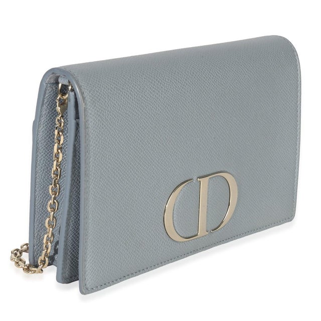 Contemporary Blue Grained Calfskin 30 Montaigne 2-in-1 Pouch For Sale - Image 3 of 9
