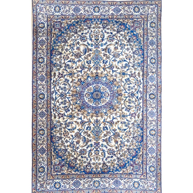 Middle Eastern Hand-Knotted Rug with Lachak-Toranj Medallion with Silk For Sale - Image 13 of 13