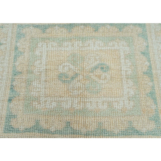 Turkish Vintage Rug 4'3" x 5'9" #20790 For Sale - Image 4 of 8