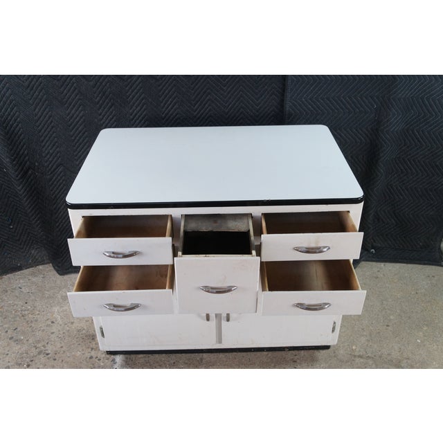 Mid 20th Century Mid 20th Century Hoosier Farmhouse Enameled Kitchen Bakers Cabinet Cupboard 39" For Sale - Image 5 of 14