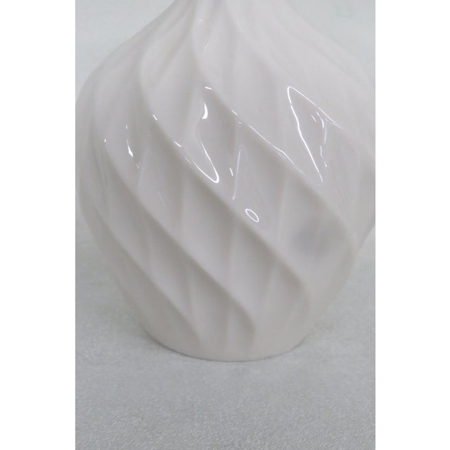 Lenox Richmond Swirl Pattern Ivory Ceramic With Gold Rim Bud Vase 4404b For Sale In Miami - Image 6 of 10
