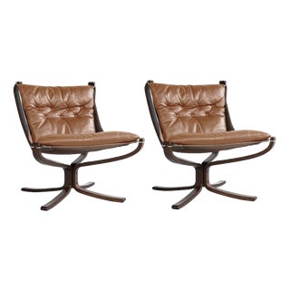 Vintage Falcon Chairs in Cognac Leather and Plywood by Sigurd Ressell for Vatne Møbler, 1970s, Set of 2 For Sale
