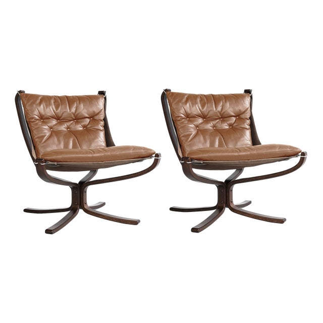 Vintage Falcon Chairs in Cognac Leather and Plywood by Sigurd Ressell for Vatne Møbler, 1970s, Set of 2 For Sale