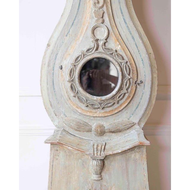 Off-white Antique Gustavian Longcase Clock, Hand-Carved Pine, Sweden, 1820 For Sale - Image 8 of 17