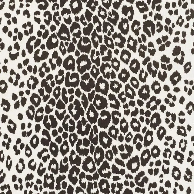 Sample - Schumacher Leopard Indoor/Outdoor Fabric in Graphite For Sale