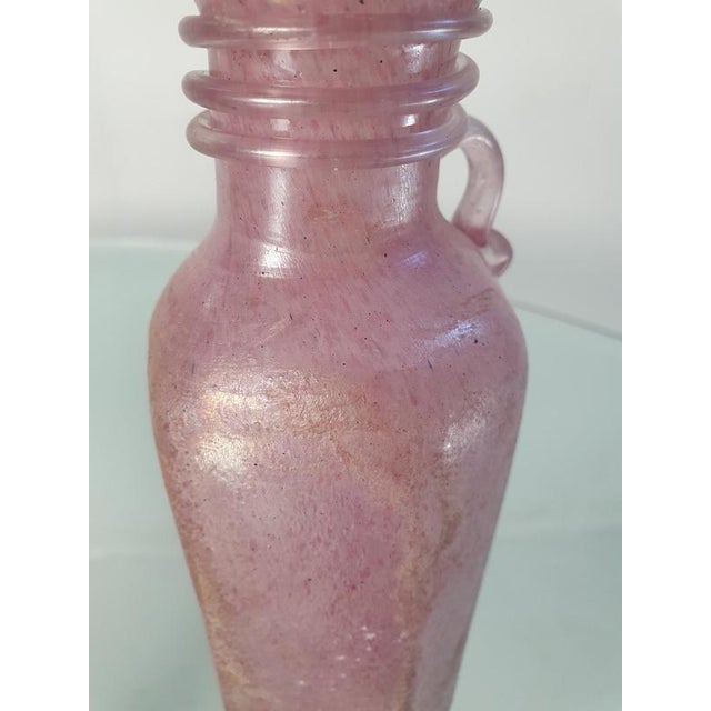 Mauve Pink Iridescent Scavo Murano Glass Vase by Archimede Seguso, 1950s For Sale - Image 8 of 9