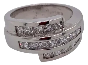 Platinum Ring Wedding Band With Three-Tier Diamond Design 2.00 TDW