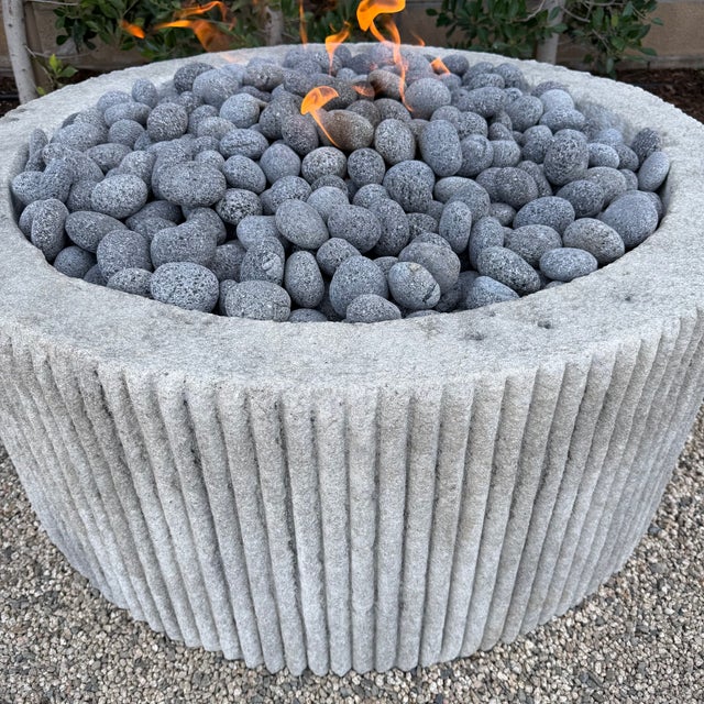Gray Custom Limestone Texture Fire Pit With Fluted Edges With Fire Pebbles For Sale - Image 8 of 15
