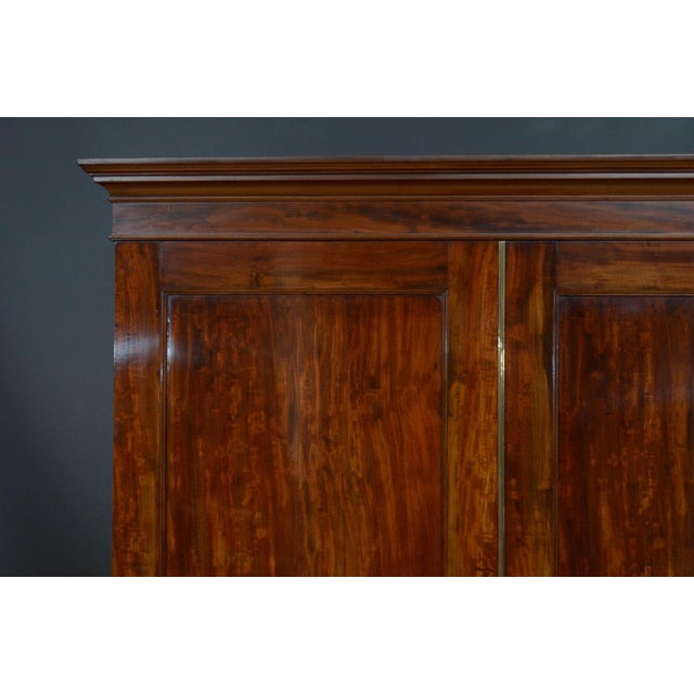 George IV Two-Door Wardrobe in Mahogany, in Good conditions. Designed before 1890