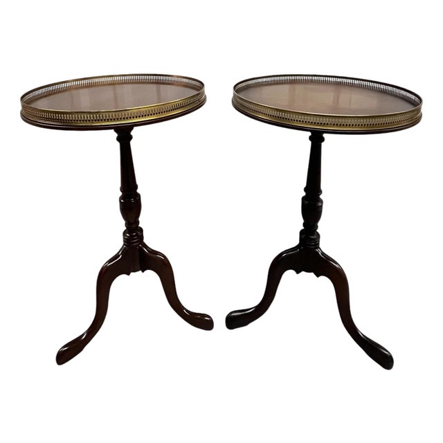 Vintage Set of Two Traditional Chippendale-Style Tripod Side Tables With Brass Gallery Tops For Sale