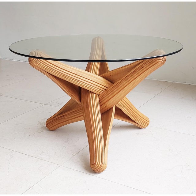 “LOCK C” coffee table is designed out of the qualities, possibilities and characteristics of its material: BAMBOO. The...