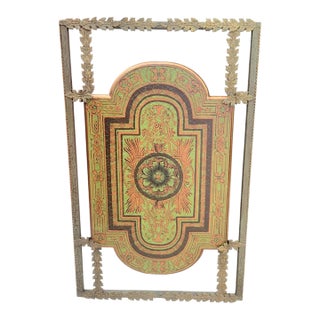 ​Vintage John-Richard Neoclassical Medallion Wall Panel – Laurel Leaf Iron Frame For Sale