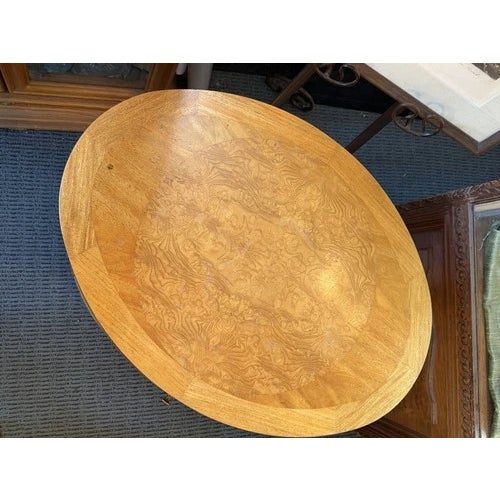 Light Yellow 1980s Charles Pfister for Baker Furniture Oval Burl Veneer 1 Drawer Nightstand For Sale - Image 8 of 12