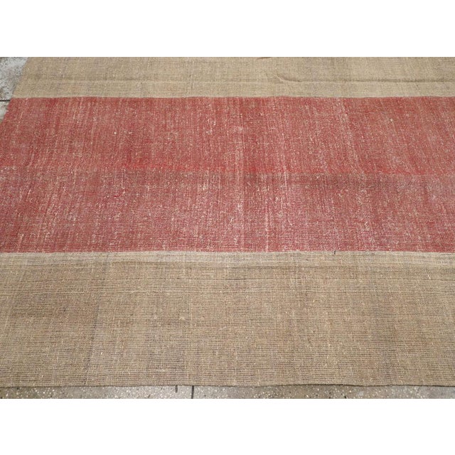 Mid 20th Century Galerie Shabab Collection Mid-20th Century Handmade Turkish Flatweave Kilim Room Size Carpet For Sale - Image 5 of 8