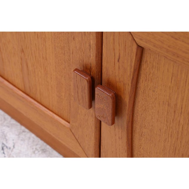 Vintage Danish Teak Cabinet from Ejsing Møbelfabrik For Sale - Image 11 of 18