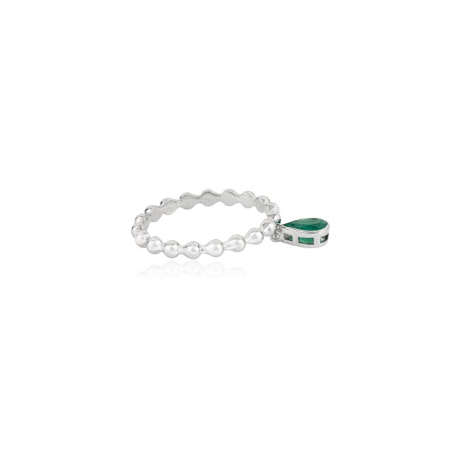 Metal Contemporary Emerald Beaded Charm Band Ring Size 6 in 14k White Gold For Sale - Image 7 of 16