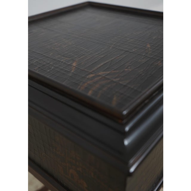 Ethan Allen Chinoiserie Decorated Flip Top Box For Sale - Image 11 of 15