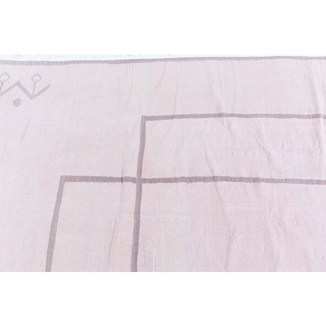 1950s Doris Leslie Blau Vintage Indian Dhurrie Geometric Pink Flatweave Cotton Carpet For Sale - Image 5 of 10